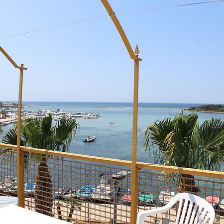 Appartamento Vista Mare Порто-Чезарео Екстер'єр фото